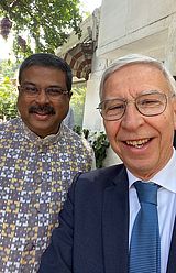 Präsident Hebel mit dem indischen Bildungsminister