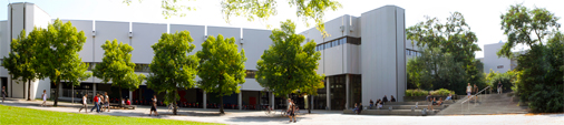 Panorama des Gebäudeteils Philosophie-Theologie der Universität Regensburg