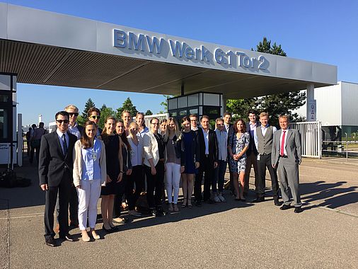 Arbeitsrechtliches Seminar beim BMW-Werk Regensburg