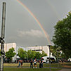Doppelter Regenbogen über dem PT-Gebäude