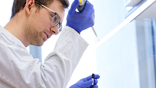 People_in_Lab_3_working