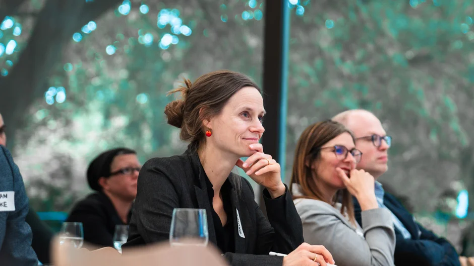 Fotoaufnahme von Anne Brüske während einer DIMAS-KOnferenz.