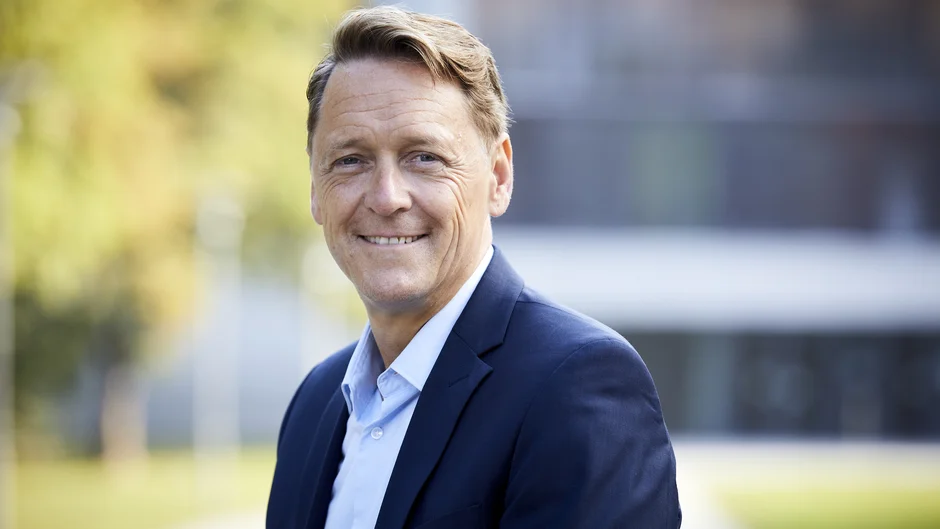 Portraitbild eines Mannes (öffnet Vergrößerung des Bildes)