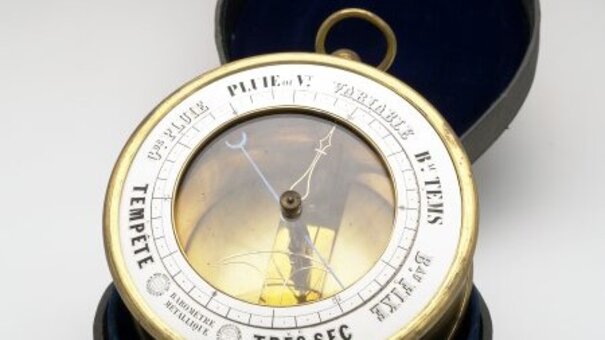 Dosenbarometer, 1857