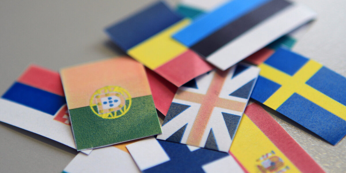 Flaggen von verschiedenen Ländern