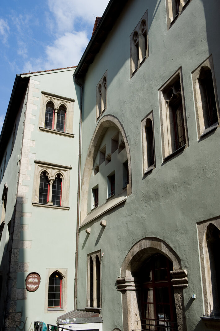 Fassade des Gästehauses (öffnet Vergrößerung des Bildes)