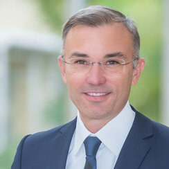 Univ.-Prof. Dr. med. habil. Tobias Renkawitz