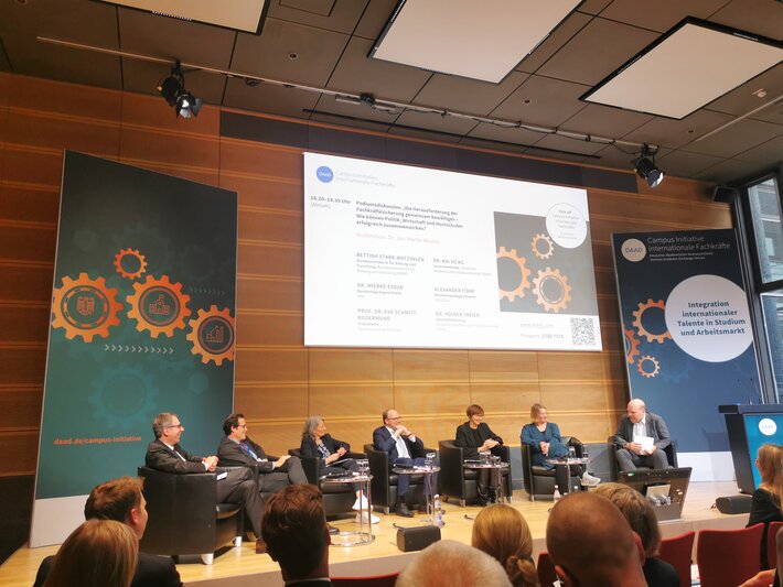 (opens enlarged image)