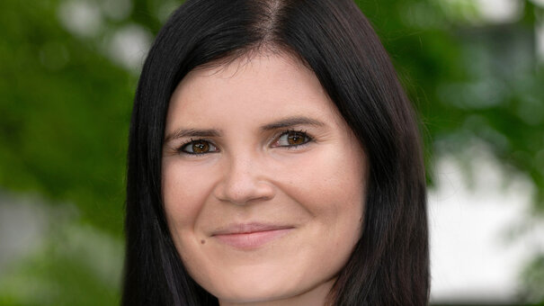 Das Bild zeigt die ehemalige wissenschaftliche Mitarbeiterin des Lehrstuhls, Frau Christine Christmann.