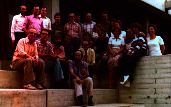Team des Rechenzentrums aus dem Jahr 1978 (öffnet Vergrößerung des Bildes)