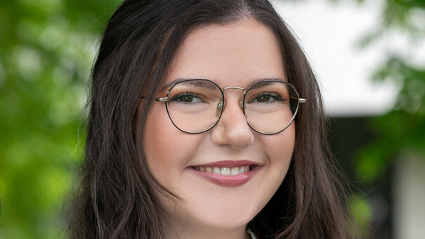 Das Bild zeigt die ehemalige wissenschaftliche Mitarbeiterin des Lehrstuhls, Frau Vanessa Abboud.