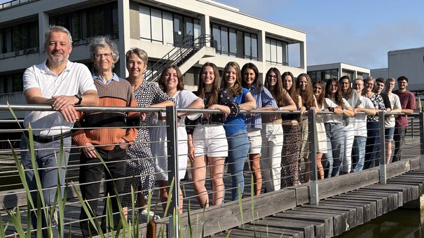 Gruppenbild der Arbeitsgruppe Prof. Dr. Joachim Wegener