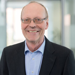 Prof. Dr. Hans-Gert Penzel