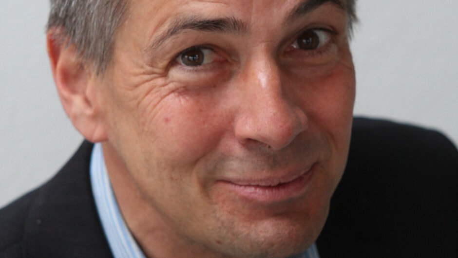 Porträtfoto eines Mannes.