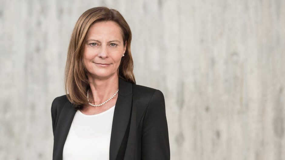 Porträtfoto von Frau Professorin Dr. Susanne Leist