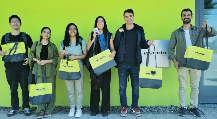 (opens enlarged image)