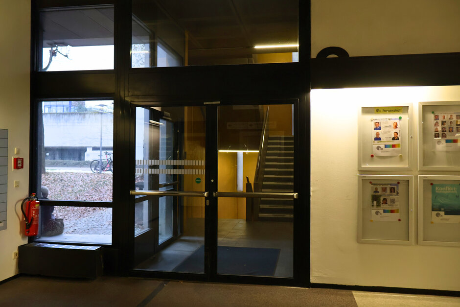 (opens enlarged image)