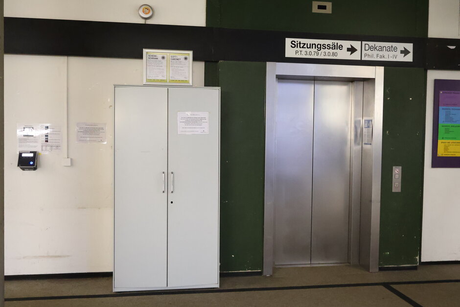 (opens enlarged image)