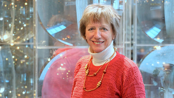 Porträtfoto von Frau Professorin Neumann