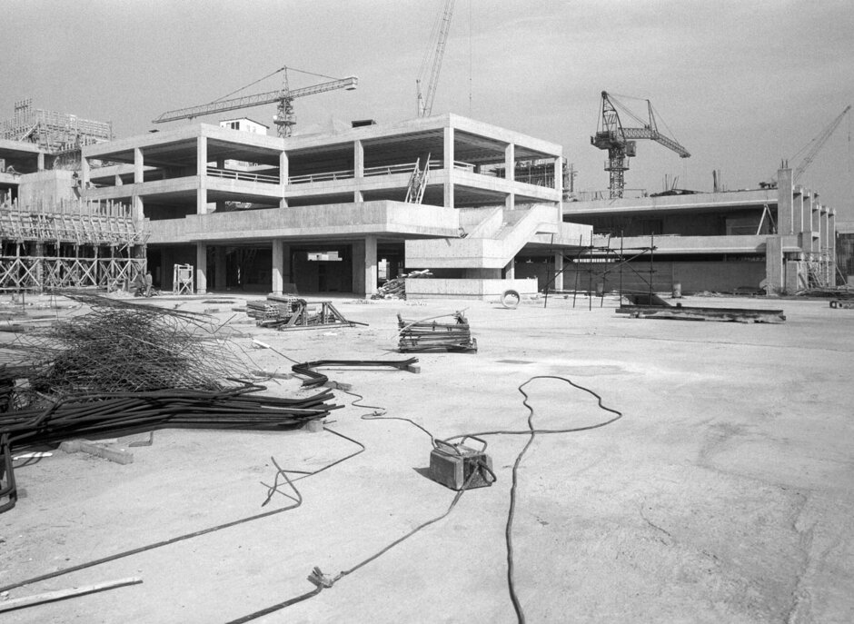 (opens enlarged image)