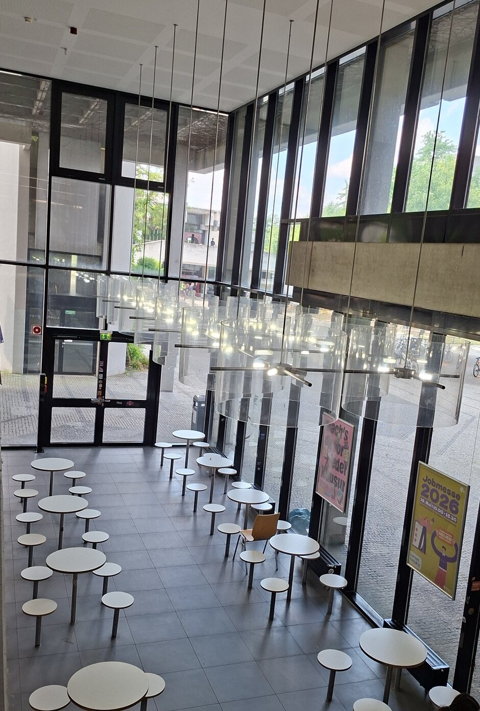 PT Cafeteria 
