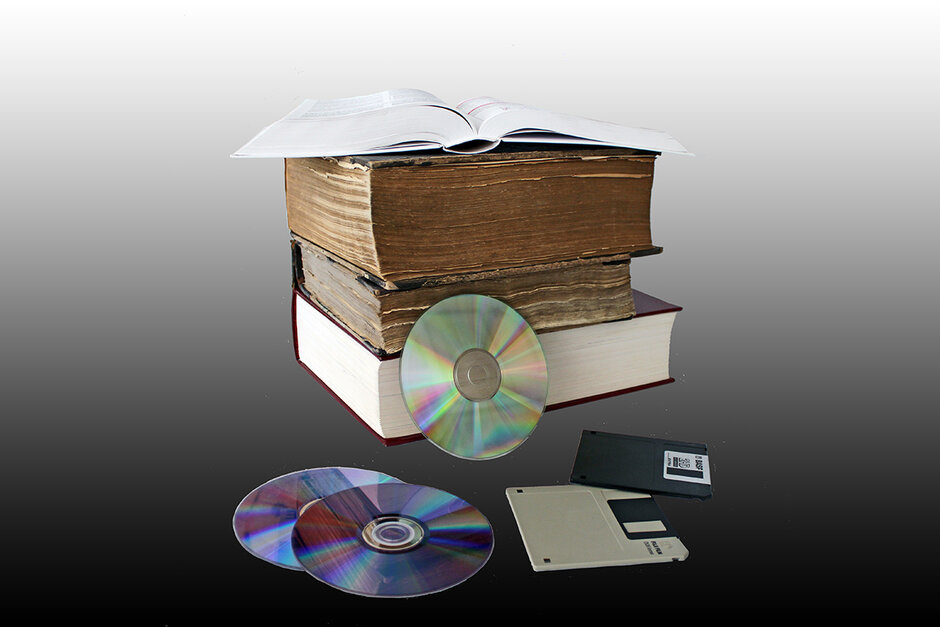Bücher und Digitalisate auf Speichermedien