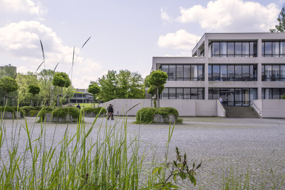 Das Gebäude der Studierendenkanzlei an der Universität Regensburg