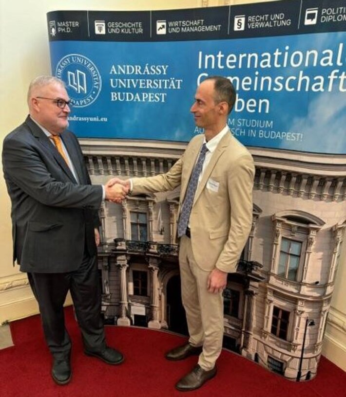 (öffnet Vergrößerung des Bildes)