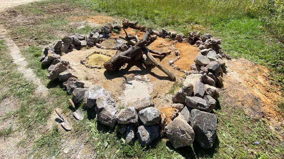 Close-up of the sandarium on the meadow