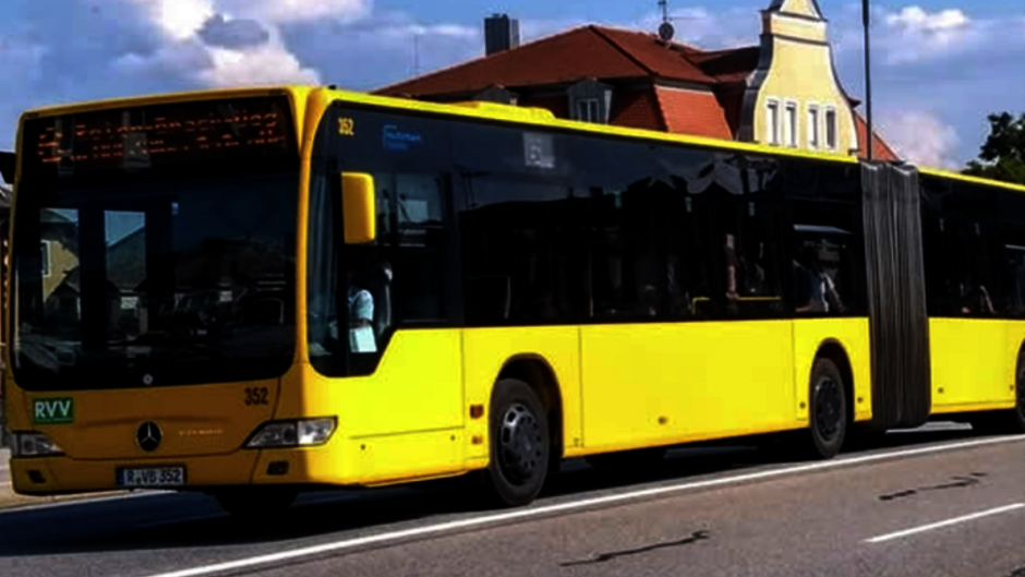 Bild des MINT.on.ToUR-Busses