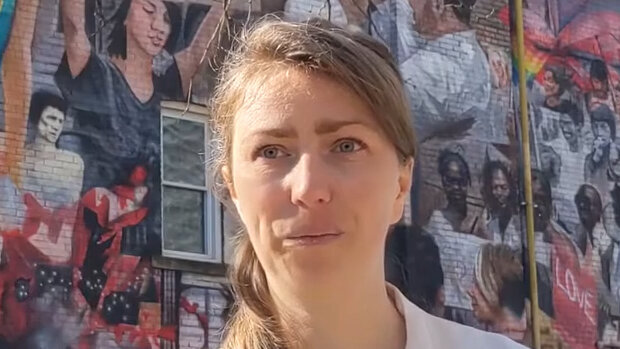 Porträtfoto einer Frau. (öffnet Vergrößerung des Bildes)