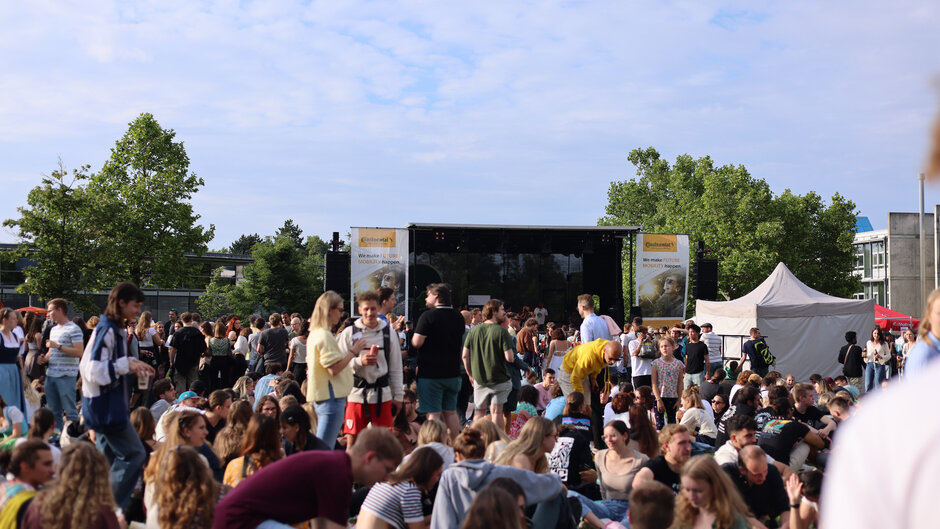 Festival "Campusfest" am Campus von Uni Regensburg und OTH (opens enlarged image)