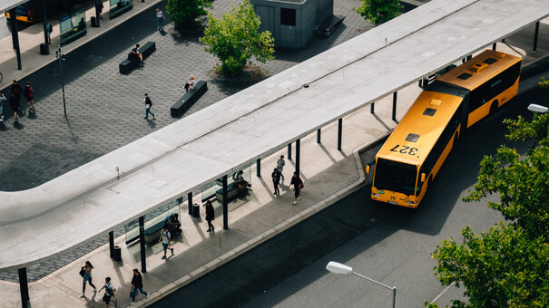 Die Zentrale Omnibushaltestelle der Universität aus der Vogelperspektive