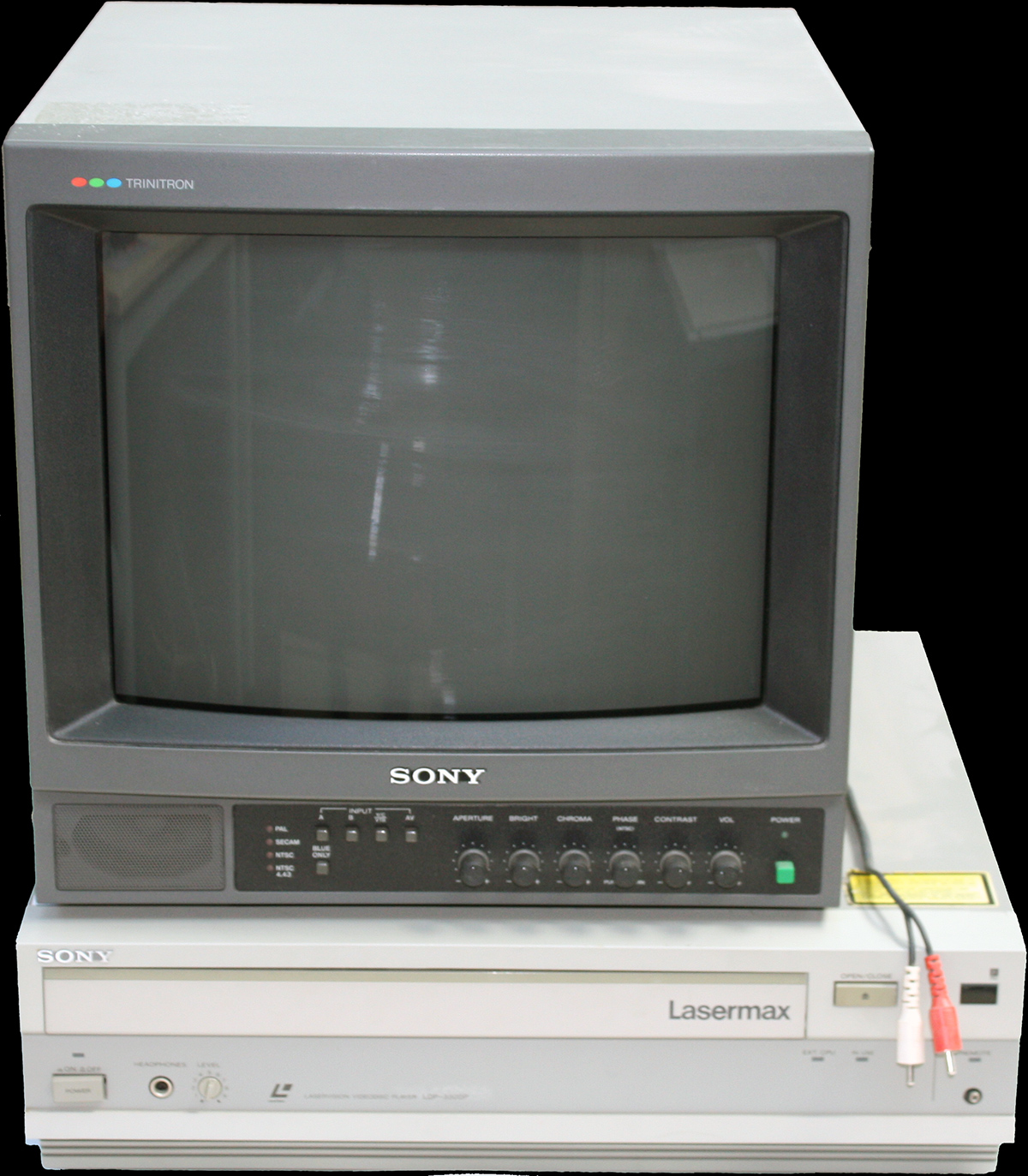 Bildplattenspieler und Monitor (öffnet Vergrößerung des Bildes)