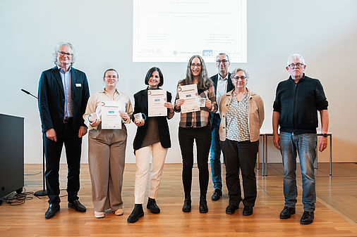 Gruppenfoto von der Verleihung der Area Studies Preise