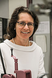 Porträt von Dr. Antje Bäumner.