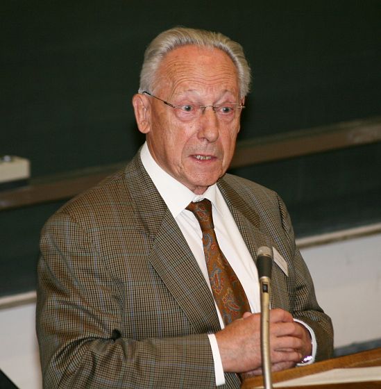 Dr. Gaius Licoppe - Arminii victoria - clades cultus civilis?